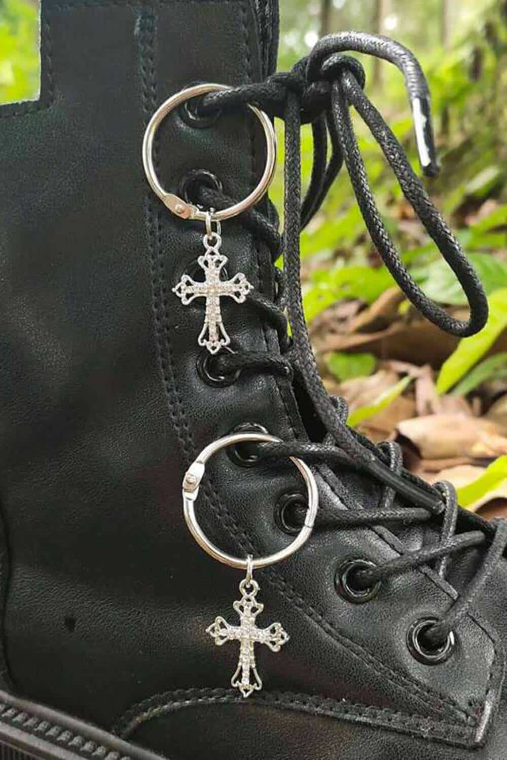 Mad Moonshine Schuhanhänger Gothic Cross III – Bild 2