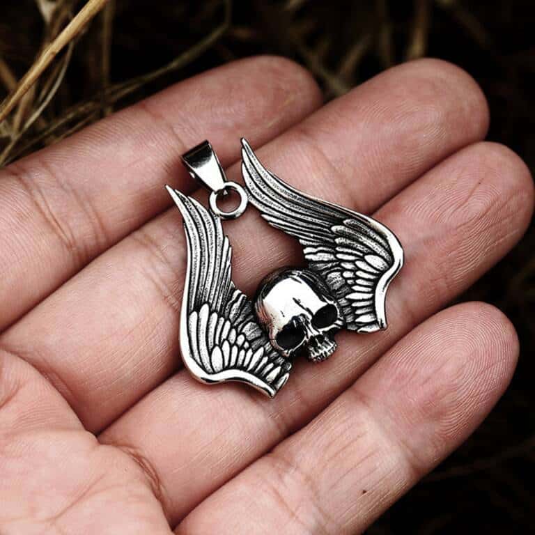 Moon Attic Halskette Winged Skull – Bild 2