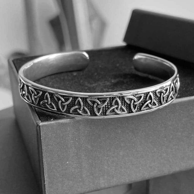 Moon Attic Armreif Infinity