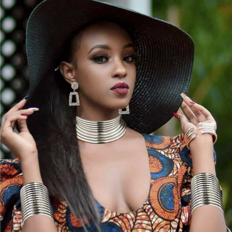 Mad Moonshine bangle Luanda