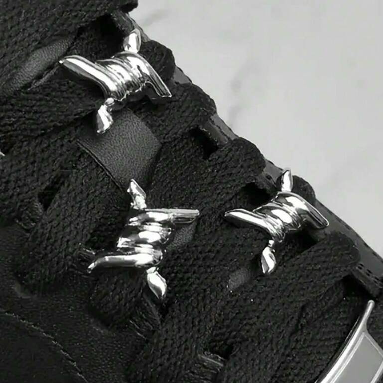 Mad Moonshine shoe tag barbed set