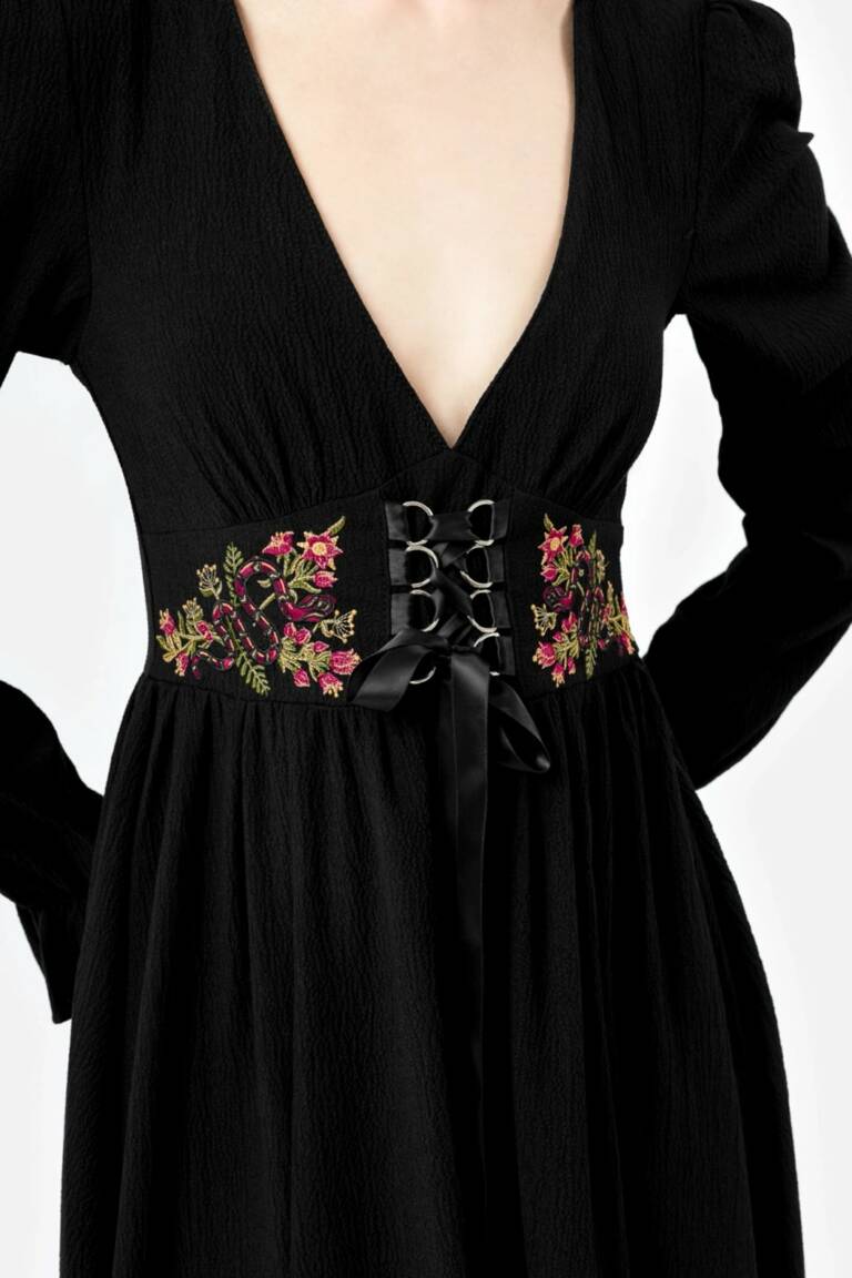 Restyle Kleid Poisoned Petal – Bild 5