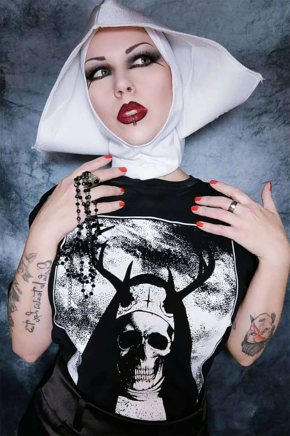 Easure T-Shirt Nun – Bild 2