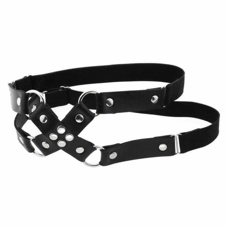 Moon Attic leg strap cross walking