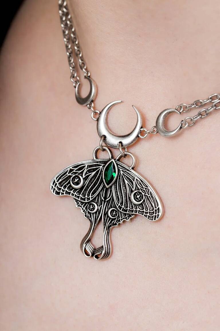 Restyle Choker Luna Moth – Bild 5