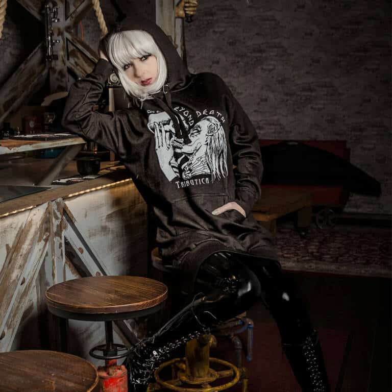Tributica Hoody Kleid Love beyond Death – Bild 5