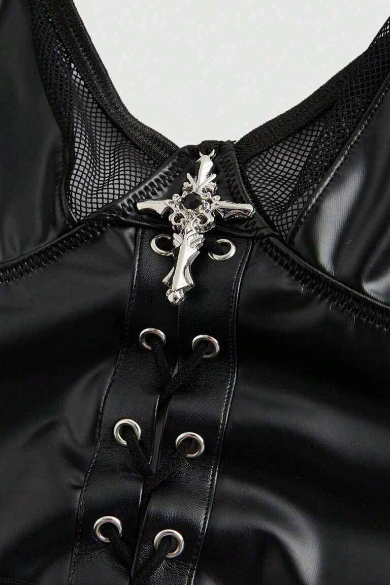 Romwe Top Vampire Huntress – Bild 3