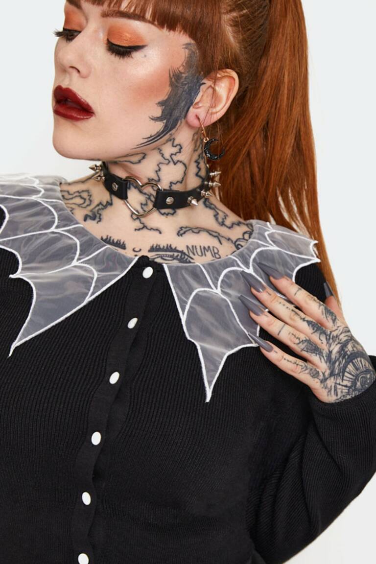 Jawbreaker Strickjacke Spider Web Collar – Bild 5