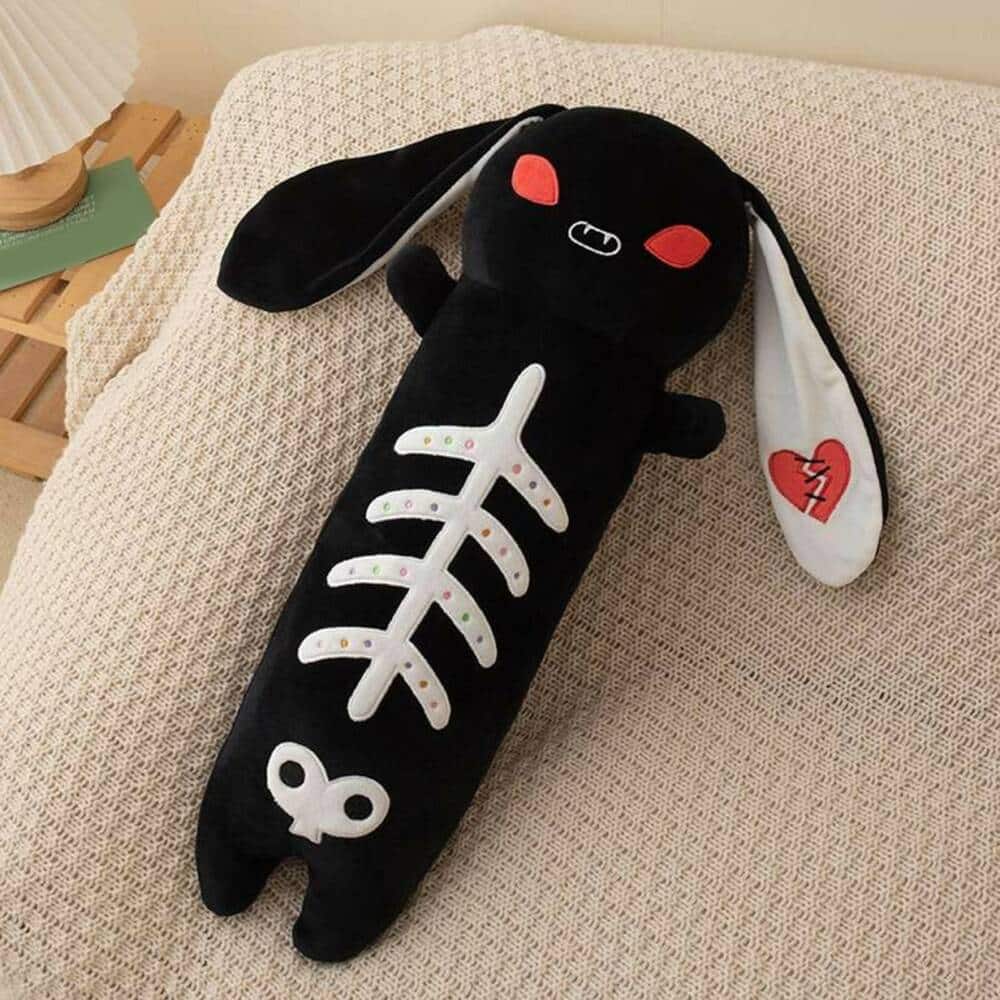 PlushThis Kissen Goth Bunny