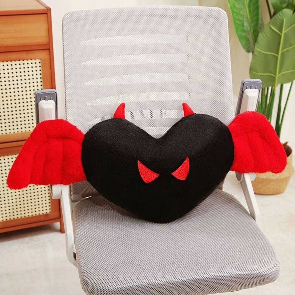 PlushThis Kissen Devil Heart