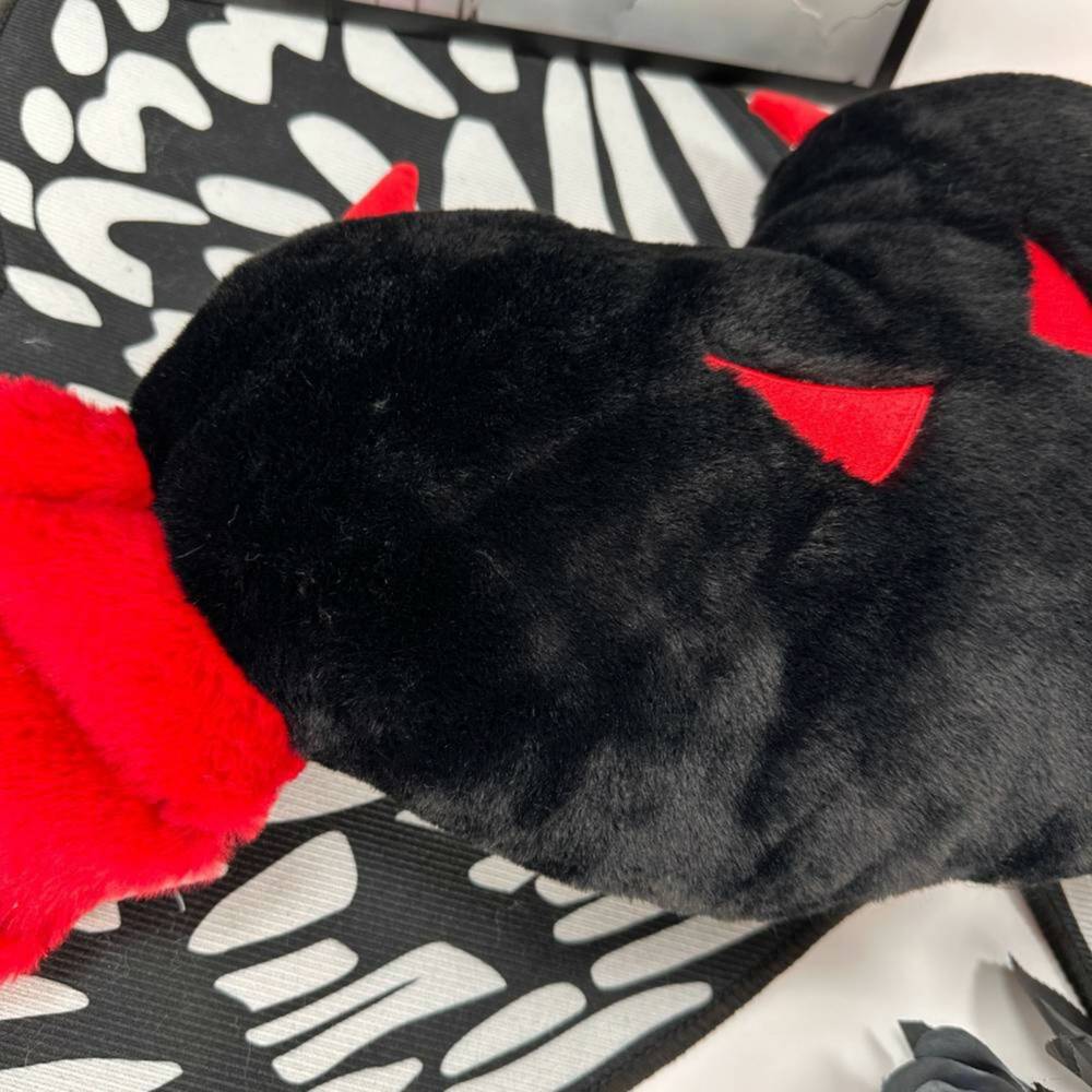 PlushThis Kissen Devil Heart – Bild 2