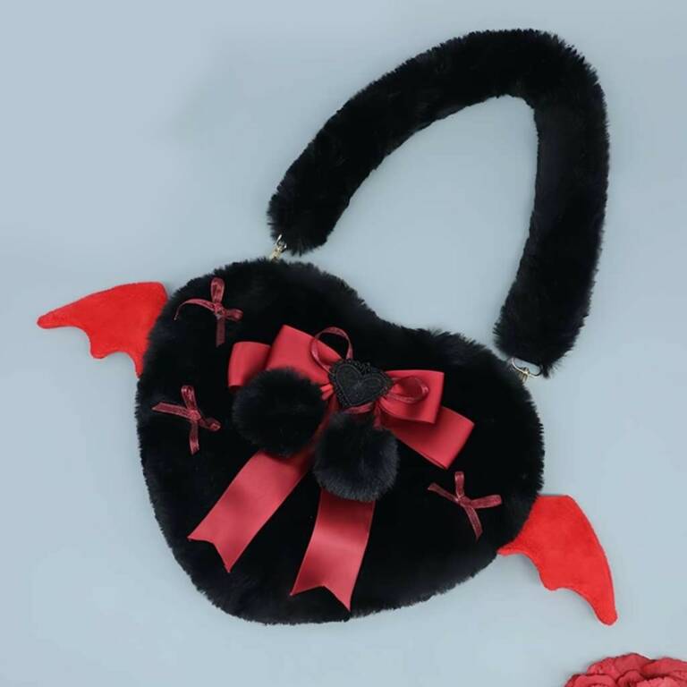 PlushThis Tasche Kawaii Goth Heart