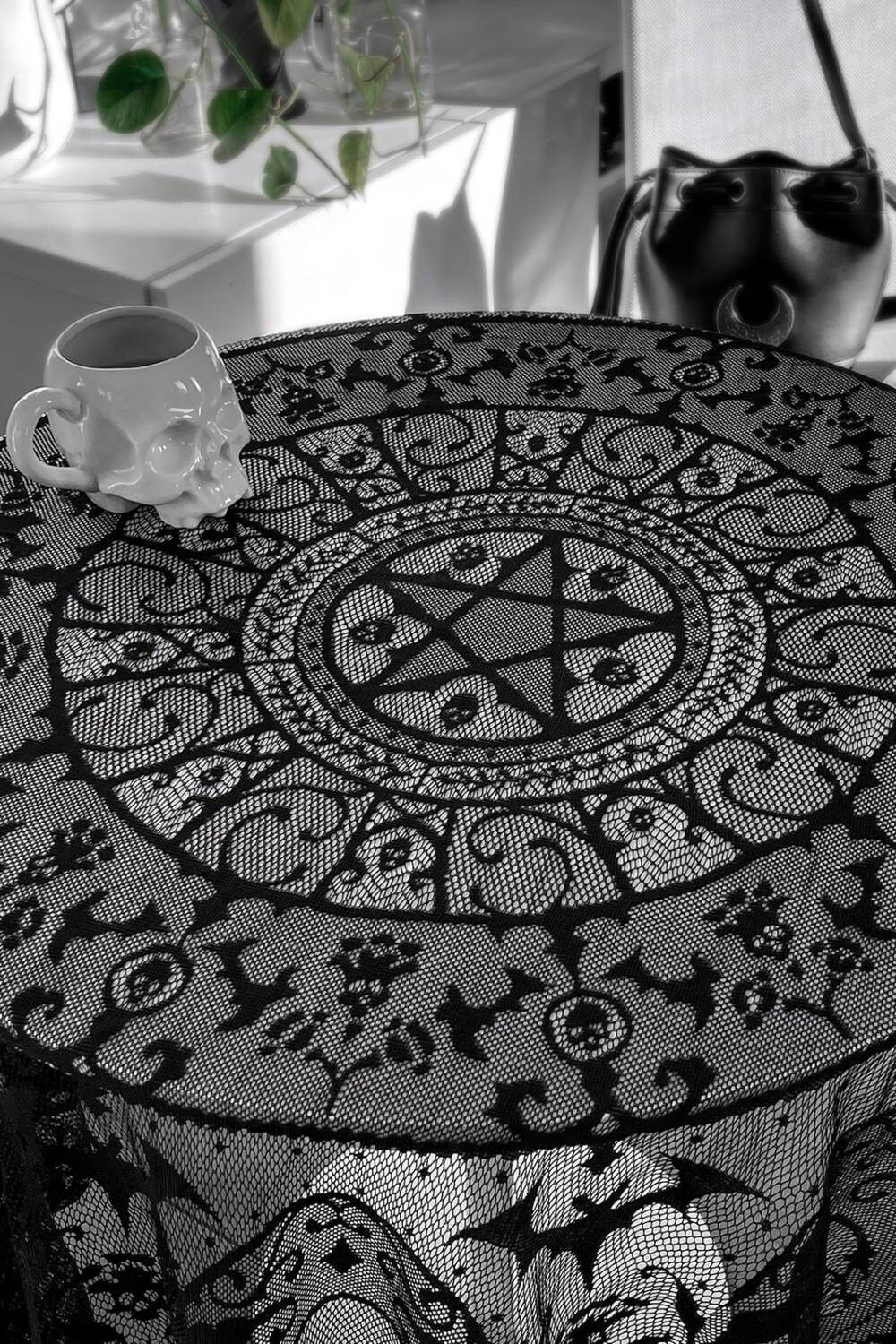 Killstar Tischdecke Asra – Bild 3